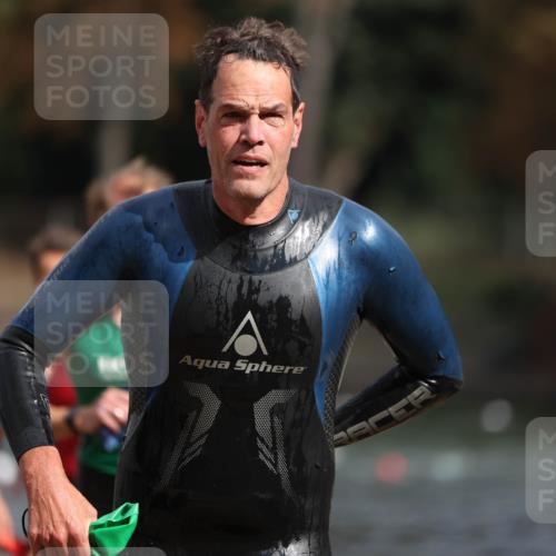 14.09.2025 - Stadtparktriathlon Michael Strokosch http://msf.ph/oto/8872241 14.09.2025 11:51:43 Schwimmen 1122, 1132, 1147, 1180, 1189 meine-sportfotos.de