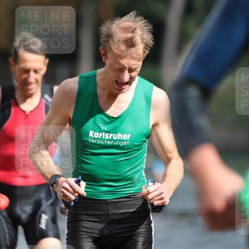 14.09.2025 - Stadtparktriathlon Michael Strokosch http://msf.ph/oto/8872246 14.09.2025 11:51:44 Schwimmen 1132, 1147, 1180, 1189 meine-sportfotos.de