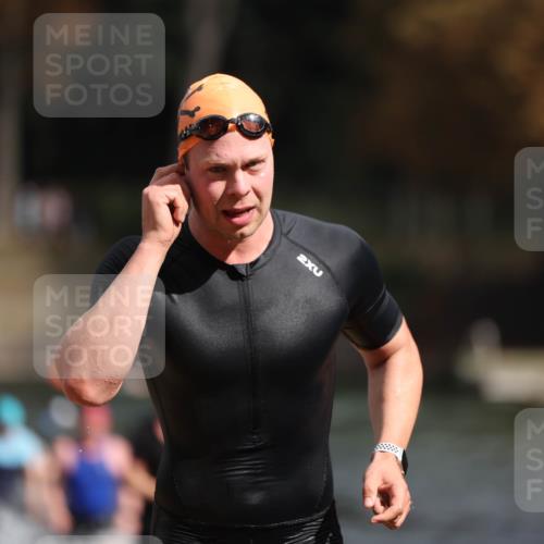 14.09.2025 - Stadtparktriathlon Michael Strokosch http://msf.ph/oto/8872290 14.09.2025 11:52:00 Schwimmen 1137, 1160, 1193 meine-sportfotos.de