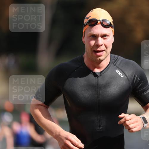 14.09.2025 - Stadtparktriathlon Michael Strokosch http://msf.ph/oto/8872294 14.09.2025 11:52:01 Schwimmen 1137, 1160, 1193 meine-sportfotos.de