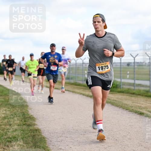 14.09.2025 - Airport Race Dr. Thomas Lammeyer http://msf.ph/oto/8872296 14.09.2025 12:16:57 Laufen 101, 1975 meine-sportfotos.de
