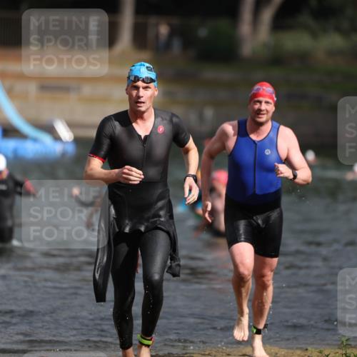 14.09.2025 - Stadtparktriathlon Michael Strokosch http://msf.ph/oto/8872299 14.09.2025 11:52:06 Schwimmen 1143, 1160, 1193, 1211 meine-sportfotos.de