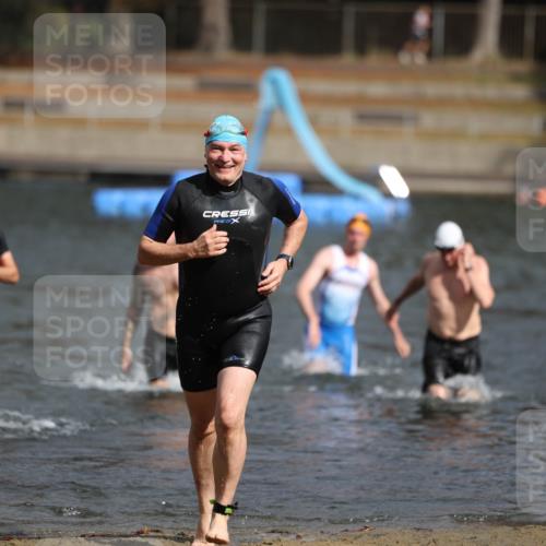 14.09.2025 - Stadtparktriathlon Michael Strokosch http://msf.ph/oto/8872387 14.09.2025 11:53:02 Schwimmen 1126, 1155, 1169, 1182, 1192, 1220 meine-sportfotos.de