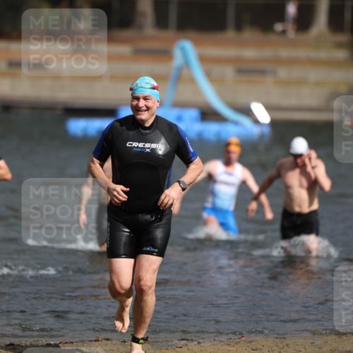 14.09.2025 - Stadtparktriathlon Michael Strokosch http://msf.ph/oto/8872389 14.09.2025 11:53:02 Schwimmen 1126, 1155, 1169, 1182, 1192, 1220 meine-sportfotos.de