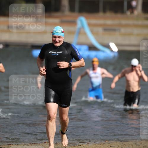 14.09.2025 - Stadtparktriathlon Michael Strokosch http://msf.ph/oto/8872390 14.09.2025 11:53:03 Schwimmen 1155, 1169, 1182, 1192, 1220 meine-sportfotos.de