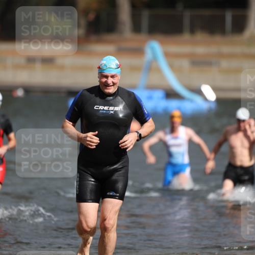 14.09.2025 - Stadtparktriathlon Michael Strokosch http://msf.ph/oto/8872393 14.09.2025 11:53:03 Schwimmen 1155, 1169, 1182, 1192, 1220 meine-sportfotos.de