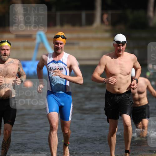 14.09.2025 - Stadtparktriathlon Michael Strokosch http://msf.ph/oto/8872420 14.09.2025 11:53:10 Schwimmen 1155, 1169, 1182, 1184, 1192, 1220 meine-sportfotos.de