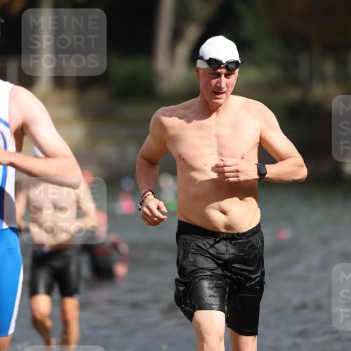 14.09.2025 - Stadtparktriathlon Michael Strokosch http://msf.ph/oto/8872431 14.09.2025 11:53:12 Schwimmen 1155, 1182, 1184, 1192, 1220 meine-sportfotos.de
