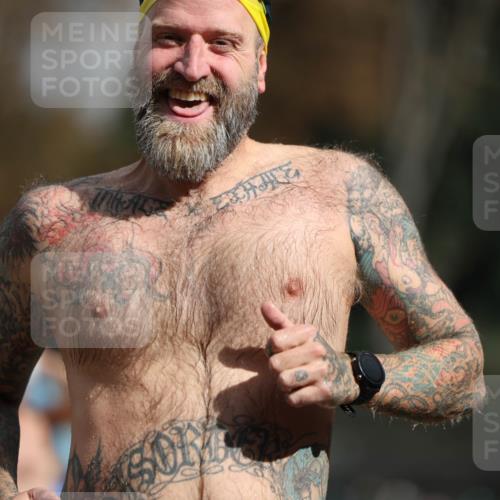 14.09.2025 - Stadtparktriathlon Michael Strokosch http://msf.ph/oto/8872434 14.09.2025 11:53:15 Schwimmen 1155, 1182, 1184, 1192, 1220 meine-sportfotos.de