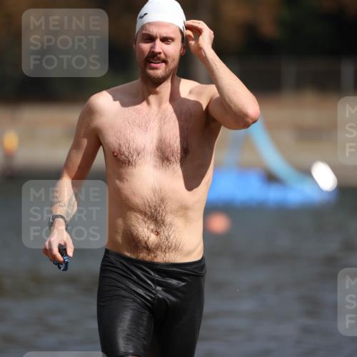 14.09.2025 - Stadtparktriathlon Michael Strokosch http://msf.ph/oto/8872438 14.09.2025 11:53:16 Schwimmen 1182, 1184, 1192, 1220 meine-sportfotos.de