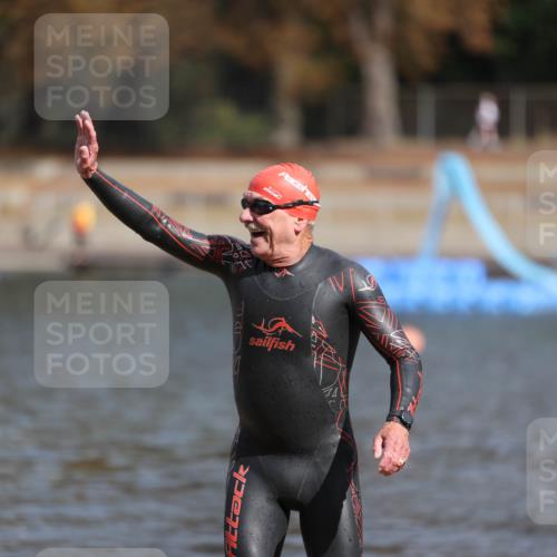 14.09.2025 - Stadtparktriathlon Michael Strokosch http://msf.ph/oto/8872452 14.09.2025 11:53:33 Schwimmen 1157, 1175, 1213 meine-sportfotos.de
