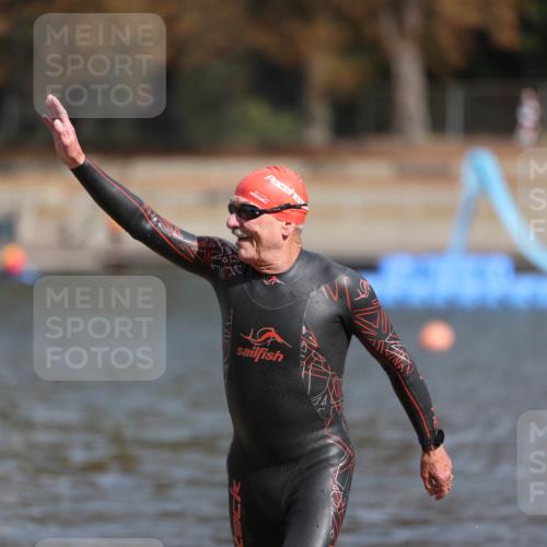 14.09.2025 - Stadtparktriathlon Michael Strokosch http://msf.ph/oto/8872454 14.09.2025 11:53:33 Schwimmen 1157, 1175, 1213 meine-sportfotos.de