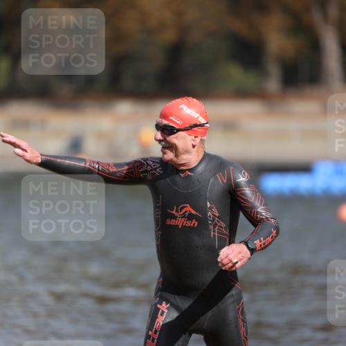 14.09.2025 - Stadtparktriathlon Michael Strokosch http://msf.ph/oto/8872457 14.09.2025 11:53:34 Schwimmen 1157, 1175, 1213 meine-sportfotos.de