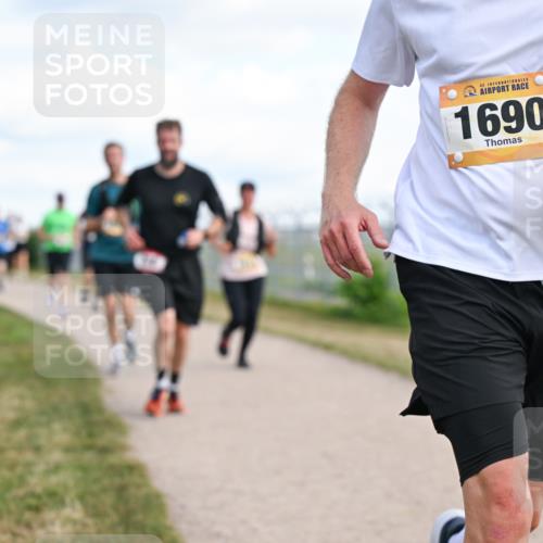 14.09.2025 - Airport Race Dr. Thomas Lammeyer http://msf.ph/oto/8872459 14.09.2025 12:17:07 Laufen 42, 1690 meine-sportfotos.de