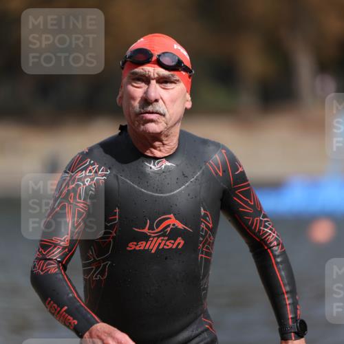 14.09.2025 - Stadtparktriathlon Michael Strokosch http://msf.ph/oto/8872472 14.09.2025 11:53:37 Schwimmen 1157, 1175, 1213 meine-sportfotos.de