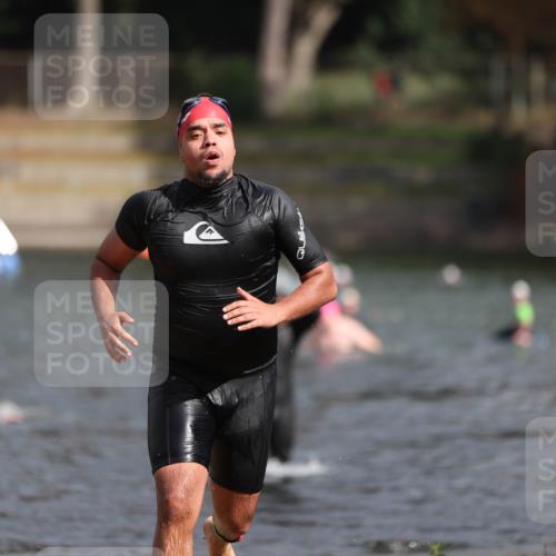 14.09.2025 - Stadtparktriathlon Michael Strokosch http://msf.ph/oto/8872498 14.09.2025 11:53:45 Schwimmen 1157 meine-sportfotos.de