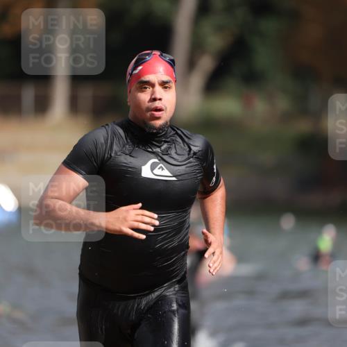 14.09.2025 - Stadtparktriathlon Michael Strokosch http://msf.ph/oto/8872503 14.09.2025 11:53:45 Schwimmen 1157 meine-sportfotos.de