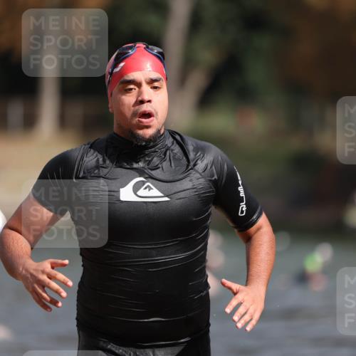 14.09.2025 - Stadtparktriathlon Michael Strokosch http://msf.ph/oto/8872504 14.09.2025 11:53:46 Schwimmen 1157 meine-sportfotos.de