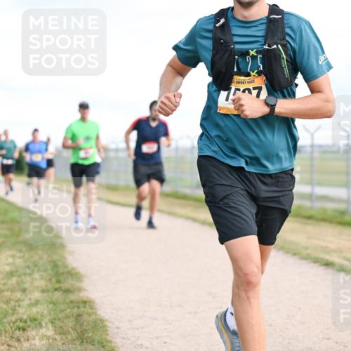 14.09.2025 - Airport Race Dr. Thomas Lammeyer http://msf.ph/oto/8872507 14.09.2025 12:17:10 Laufen 77, 1615 meine-sportfotos.de
