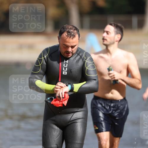 14.09.2025 - Stadtparktriathlon Michael Strokosch http://msf.ph/oto/8872526 14.09.2025 11:53:59 Schwimmen 1141, 1149, 1152, 1218 meine-sportfotos.de