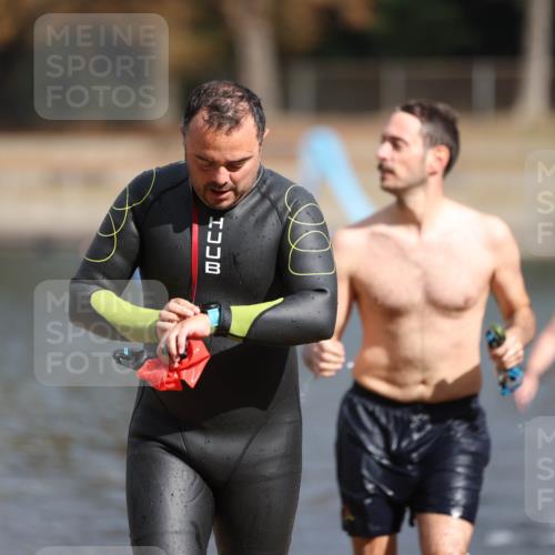 14.09.2025 - Stadtparktriathlon Michael Strokosch http://msf.ph/oto/8872528 14.09.2025 11:53:59 Schwimmen 1141, 1149, 1152, 1218 meine-sportfotos.de
