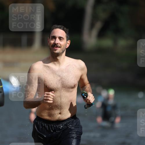 14.09.2025 - Stadtparktriathlon Michael Strokosch http://msf.ph/oto/8872529 14.09.2025 11:54:00 Schwimmen 1141, 1149, 1152, 1218 meine-sportfotos.de