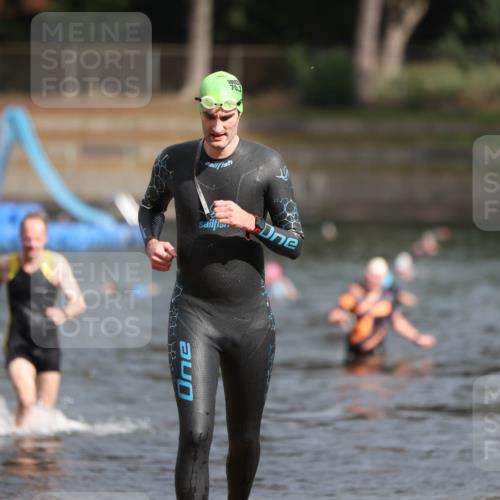 14.09.2025 - Stadtparktriathlon Michael Strokosch http://msf.ph/oto/8872562 14.09.2025 11:54:15 Schwimmen 1176, 1200 meine-sportfotos.de