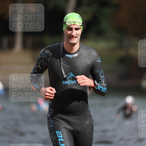14.09.2025 - Stadtparktriathlon Michael Strokosch http://msf.ph/oto/8872575 14.09.2025 11:54:17 Schwimmen 1176, 1200 meine-sportfotos.de
