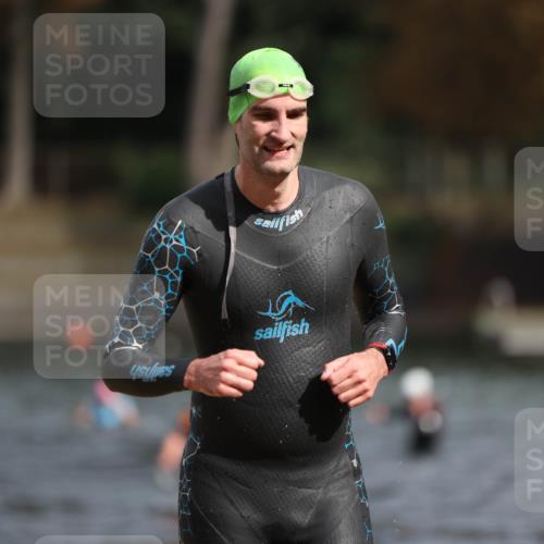 14.09.2025 - Stadtparktriathlon Michael Strokosch http://msf.ph/oto/8872576 14.09.2025 11:54:17 Schwimmen 1176, 1200 meine-sportfotos.de