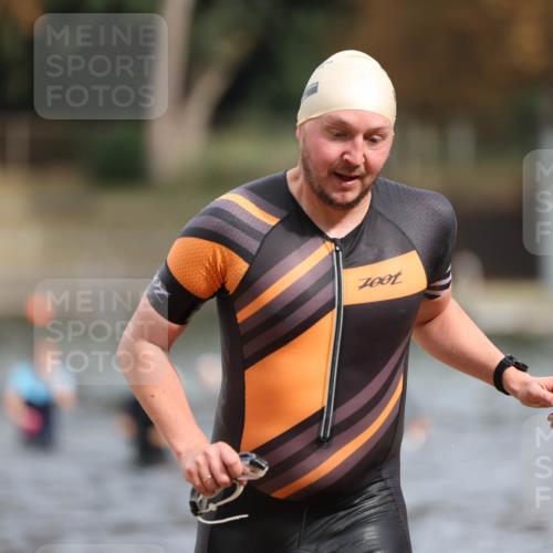 14.09.2025 - Stadtparktriathlon Michael Strokosch http://msf.ph/oto/8872614 14.09.2025 11:54:32 Schwimmen 1158, 1210 meine-sportfotos.de