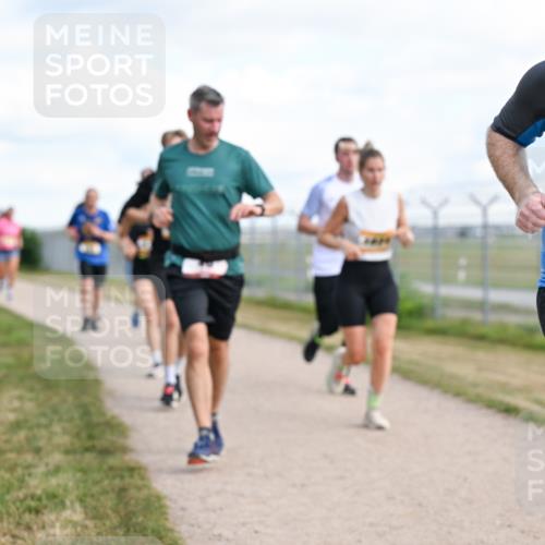 14.09.2025 - Airport Race Dr. Thomas Lammeyer http://msf.ph/oto/8872629 14.09.2025 12:17:17 Laufen 42, 540 meine-sportfotos.de
