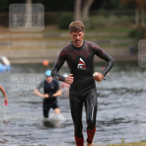 14.09.2025 - Stadtparktriathlon Michael Strokosch http://msf.ph/oto/8872630 14.09.2025 11:54:41 Schwimmen 1158, 1167, 1197 meine-sportfotos.de