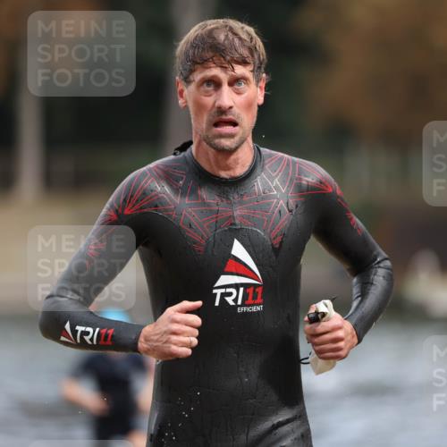 14.09.2025 - Stadtparktriathlon Michael Strokosch http://msf.ph/oto/8872642 14.09.2025 11:54:44 Schwimmen 1142, 1158, 1167, 1197 meine-sportfotos.de