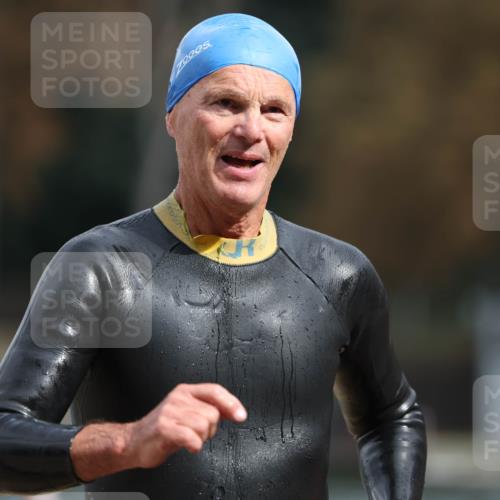 14.09.2025 - Stadtparktriathlon Michael Strokosch http://msf.ph/oto/8872660 14.09.2025 11:54:57 Schwimmen 1142, 1163, 1167 meine-sportfotos.de