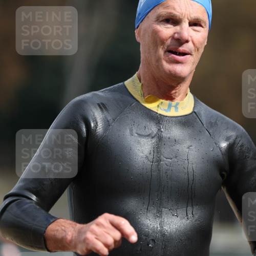 14.09.2025 - Stadtparktriathlon Michael Strokosch http://msf.ph/oto/8872662 14.09.2025 11:54:57 Schwimmen 1142, 1163, 1167 meine-sportfotos.de
