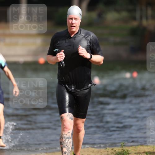 14.09.2025 - Stadtparktriathlon Michael Strokosch http://msf.ph/oto/8872680 14.09.2025 11:55:14 Schwimmen 1148, 1204 meine-sportfotos.de