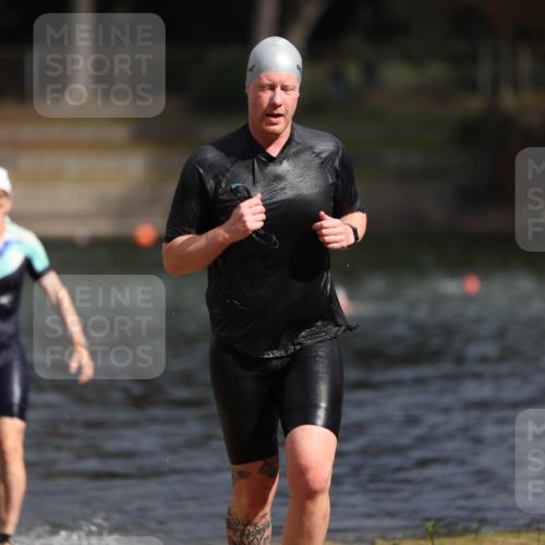 14.09.2025 - Stadtparktriathlon Michael Strokosch http://msf.ph/oto/8872681 14.09.2025 11:55:15 Schwimmen 1148, 1204 meine-sportfotos.de