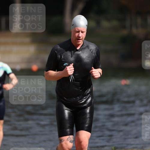 14.09.2025 - Stadtparktriathlon Michael Strokosch http://msf.ph/oto/8872682 14.09.2025 11:55:15 Schwimmen 1148, 1204 meine-sportfotos.de