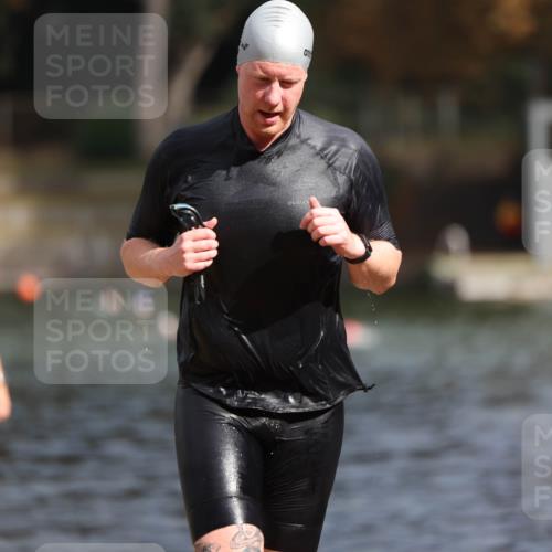 14.09.2025 - Stadtparktriathlon Michael Strokosch http://msf.ph/oto/8872687 14.09.2025 11:55:16 Schwimmen 1148, 1204 meine-sportfotos.de