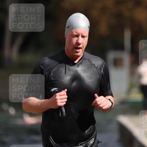 14.09.2025 - Stadtparktriathlon Michael Strokosch http://msf.ph/oto/8872690 14.09.2025 11:55:16 Schwimmen 1148, 1204 meine-sportfotos.de