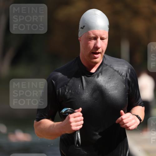 14.09.2025 - Stadtparktriathlon Michael Strokosch http://msf.ph/oto/8872692 14.09.2025 11:55:17 Schwimmen 1148, 1204 meine-sportfotos.de
