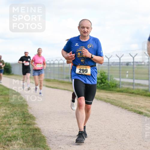 14.09.2025 - Airport Race Dr. Thomas Lammeyer http://msf.ph/oto/8872697 14.09.2025 12:17:21 Laufen 299 meine-sportfotos.de