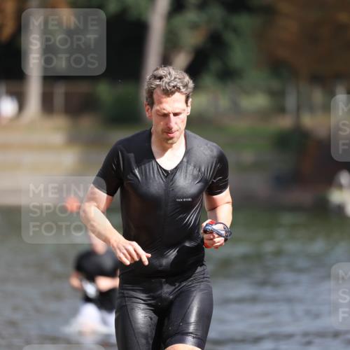 14.09.2025 - Stadtparktriathlon Michael Strokosch http://msf.ph/oto/8872725 14.09.2025 11:56:19 Schwimmen 1134, 1183 meine-sportfotos.de