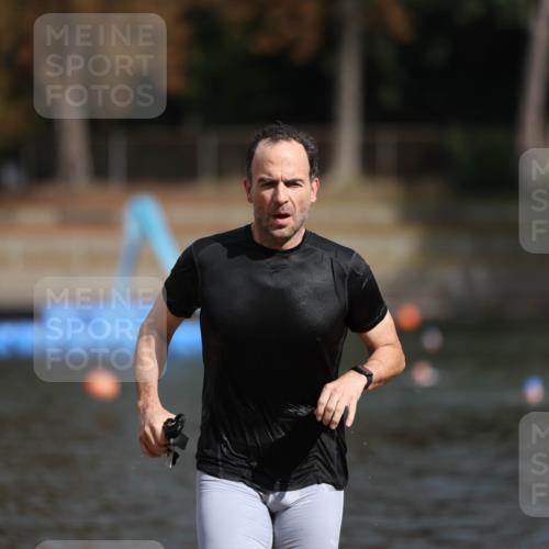 14.09.2025 - Stadtparktriathlon Michael Strokosch http://msf.ph/oto/8872753 14.09.2025 11:56:31 Schwimmen 1134 meine-sportfotos.de