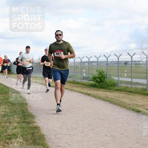 14.09.2025 - Airport Race Dr. Thomas Lammeyer http://msf.ph/oto/8872775 14.09.2025 12:17:28 Laufen 1809, 1885, 883 meine-sportfotos.de