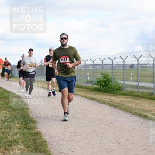 14.09.2025 - Airport Race Dr. Thomas Lammeyer http://msf.ph/oto/8872777 14.09.2025 12:17:28 Laufen 1809, 18, 883 meine-sportfotos.de