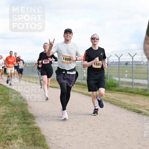 14.09.2025 - Airport Race Dr. Thomas Lammeyer http://msf.ph/oto/8872810 14.09.2025 12:17:31 Laufen 892, 1809, 1885, 88 meine-sportfotos.de