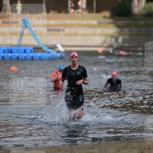 14.09.2025 - Stadtparktriathlon Michael Strokosch http://msf.ph/oto/8872834 14.09.2025 12:09:32 Schwimmen 1294 meine-sportfotos.de