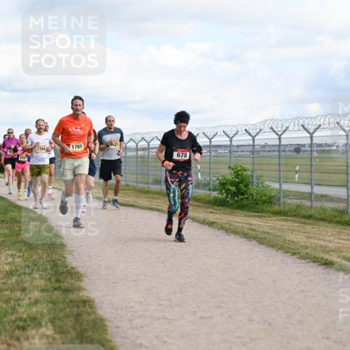 14.09.2025 - Airport Race Dr. Thomas Lammeyer http://msf.ph/oto/8872863 14.09.2025 12:17:34 Laufen 2162, 1764, 1765, 423, 678 meine-sportfotos.de