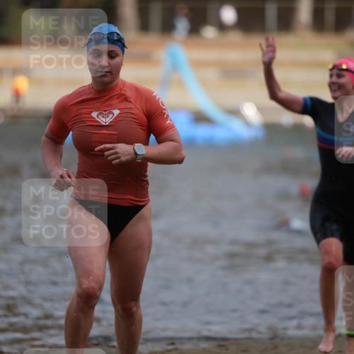 14.09.2025 - Stadtparktriathlon Michael Strokosch http://msf.ph/oto/8872890 14.09.2025 12:09:48 Schwimmen 1298, 1311 meine-sportfotos.de